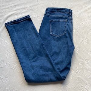 Sz 12 Dream Straight Miracle Jeans